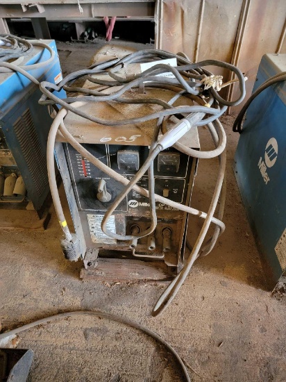 MILLER CP300 ELECTRIC WELDER