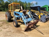 938 - FORD SPECIAL 5600 TIGER CAB TRACTOR