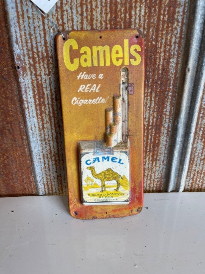 "CAMELS HAVE A REAL CIGARETTE!" SIGN