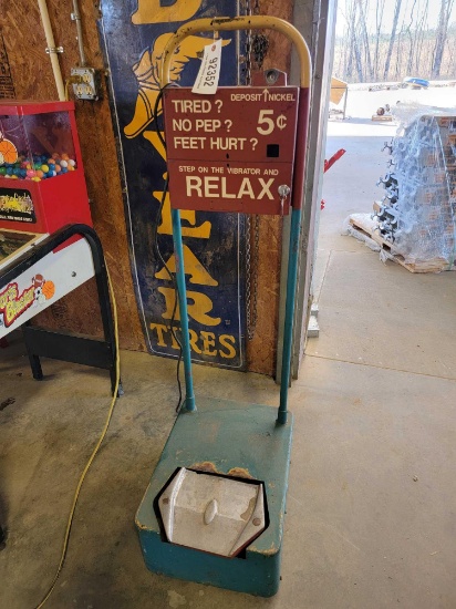 VINTAGE 5 CENTS FOOT VIBRATOR