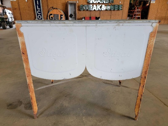 IDEAL ICE CHEST