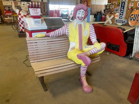 RARE RONALD MCDONALD ON BENCH