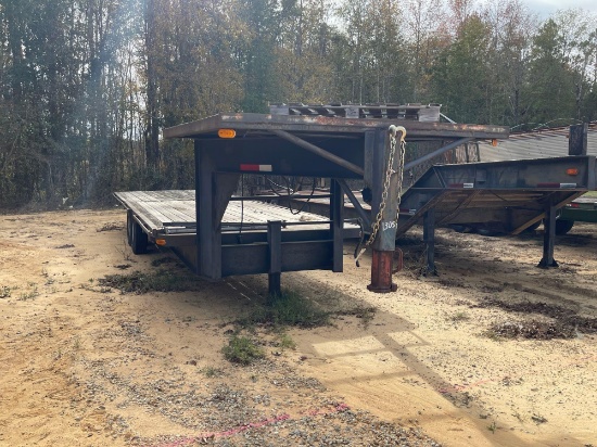 1305 - 8' X 28' GOOSENECK TRAILER