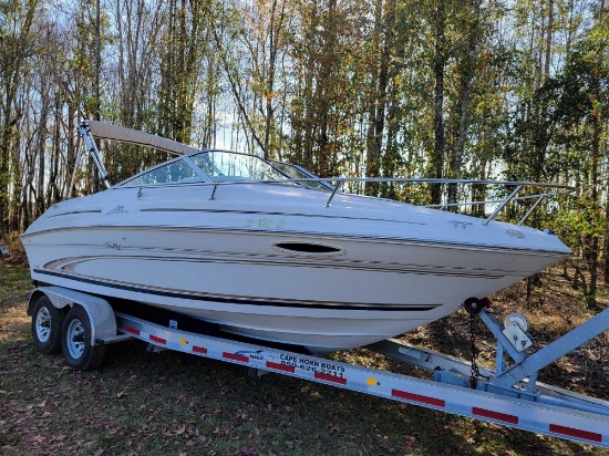 SEA-RAY 215 EXPRESS CRUISER BOAT