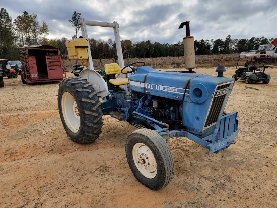 320 - FORD 3600 2WD TRACTOR
