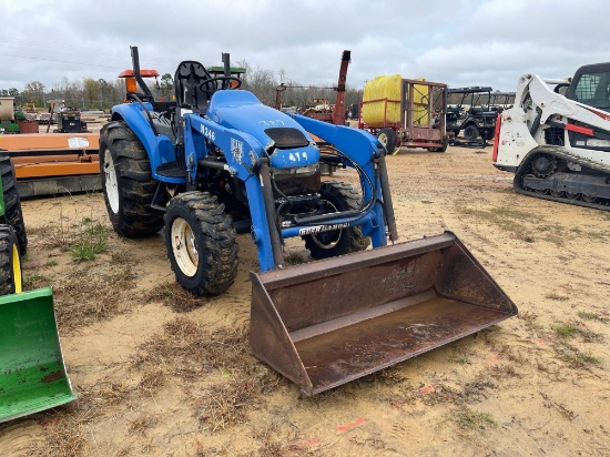 387 - NEW HOLLAND 35D TRACTOR