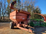 674 - M & W LITTLE RED WAGON 400 BUSHEL GRAIN CART