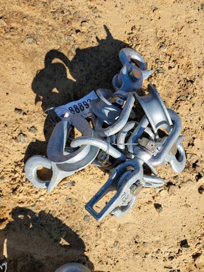 2136 - 5 GALVANIZED SLUM SWIVEL HOOKS