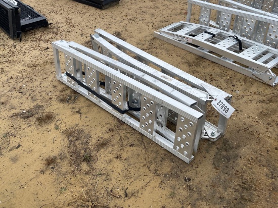 2309 - 2 - ALUMINUM FOLDING RAMPS