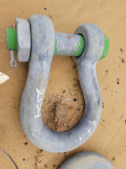 2354 - 2 1/2" CLEVIS SHACKLE 55 TON CAPACITY