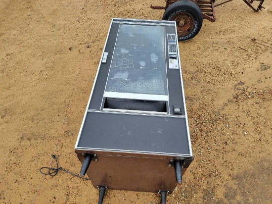 2419 - VENDING MACHINE