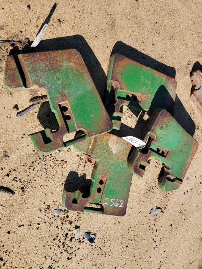2562 - 4 - JOHN DEERE WEIGHTS