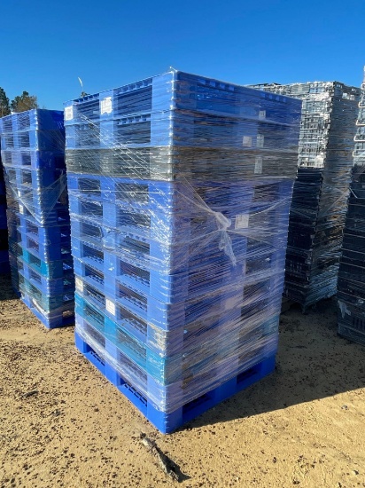 2680 - 12 - 40 X 48 PLASTIC PALLETS