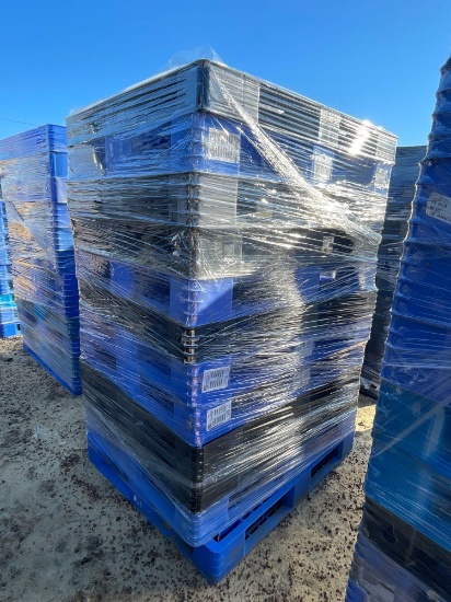 2682 - 12 - 40 X 48 PLASTIC PALLETS