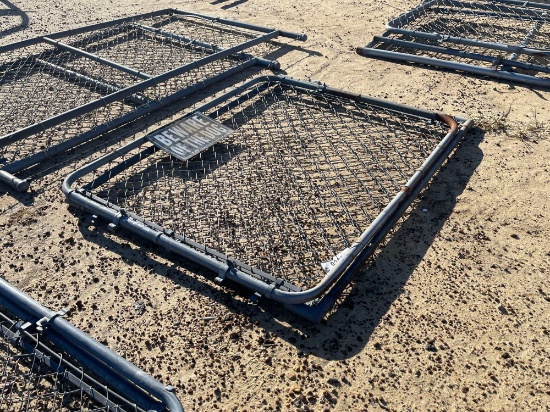 2702 - 2 - 4 FT CHAIN LINK GATES
