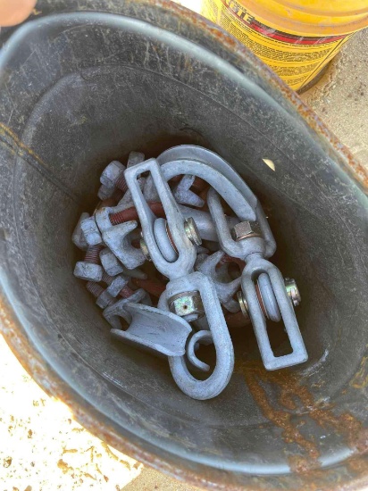 2732 - BUCKET CABLE CLAMPS