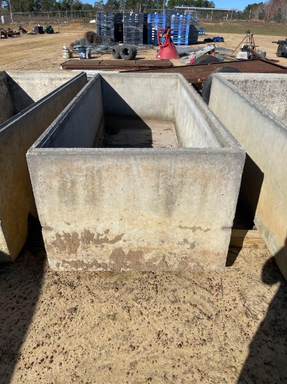 2743 - 4 X 8 CONCRETE WATER TROUGH