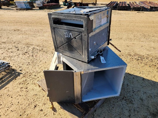 2819 - SCOTTSMAN ICE MACHINE