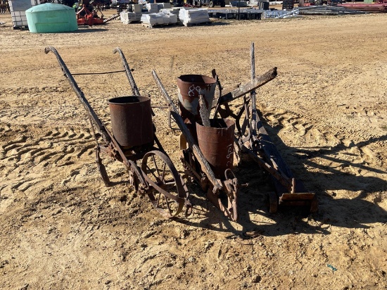 2901 - 3 - ANTIQUE PLANTERS