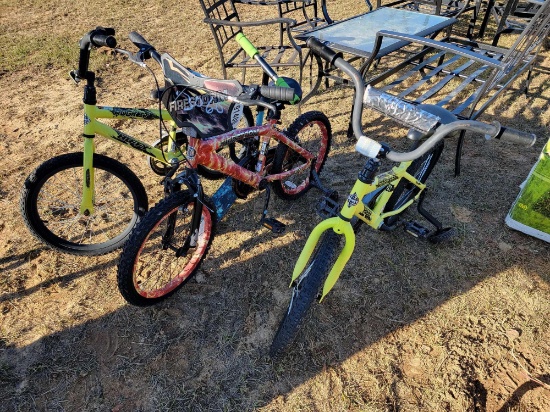 2 - HUFFY ROCK IT BIKES WITH TRAINING WHEELS