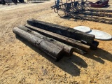 2955 - 2 - POST, 4 - 4X4'S, 2 - CROSS TIES