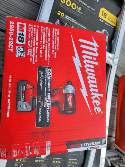 2054 - NEW MILWAUKEE M18 1/4" IMPACT DRIVER