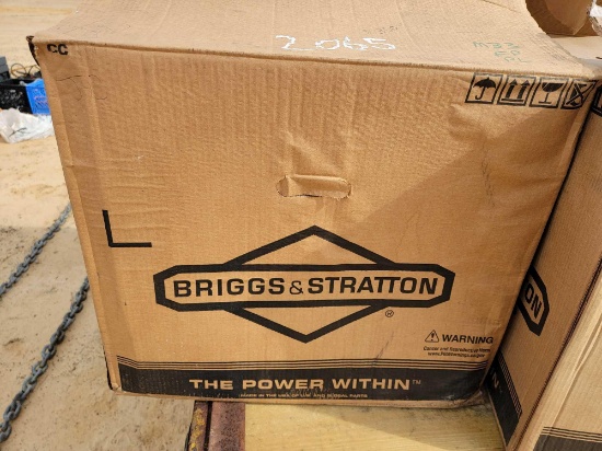 2065 - 540 CC BRIGGS & STRATTON GAS ENGINE