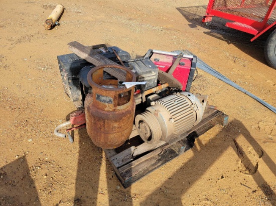 2161 - PALLET OF LINCOLN SALVAGE WELDERS