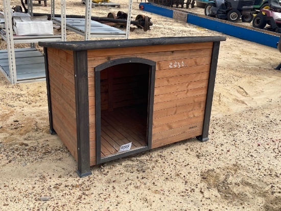 2430 - DOG HOUSE