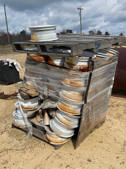 2522 - PALLET OF 5 - LUG RIMS