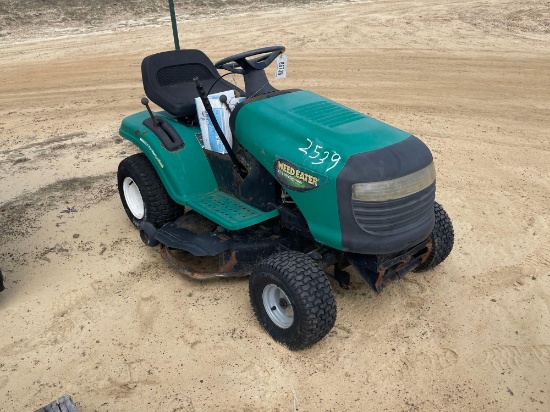 2539 - 13.5 HORSE POWER WEEDEATER RIDING MOWER