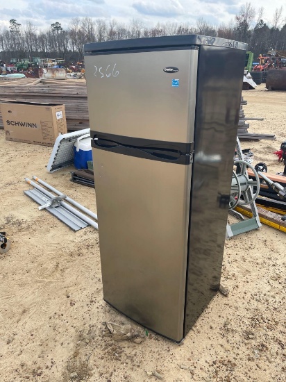 2566 - DANBY REFRIGERATOR