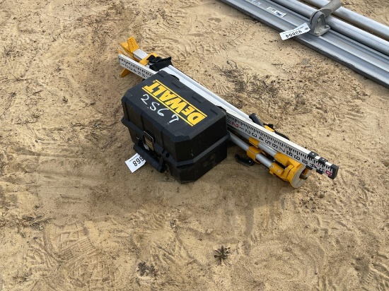 2567 - DEWALT TRANSIT & TRIPOD
