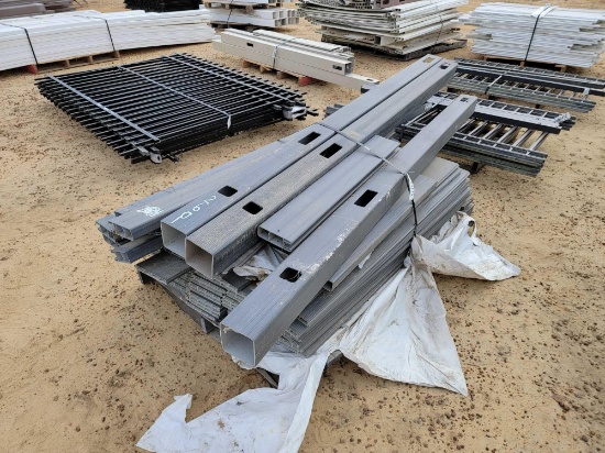 2601 - PALLET OF VINYL FENCING