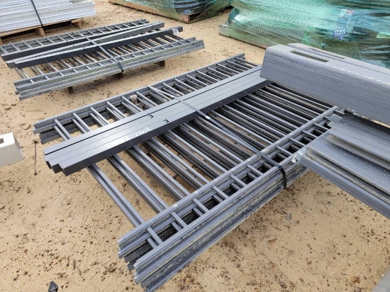 2602 - PALLET OF METAL FENCING