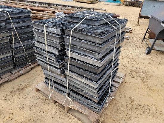 2642 - 48 - TRAYS OF SEEDLING CUPS