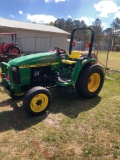 275 - JOHN DEERE 4400 MFWD