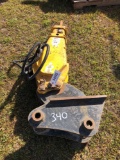 340 - JCB HAMMER M1600