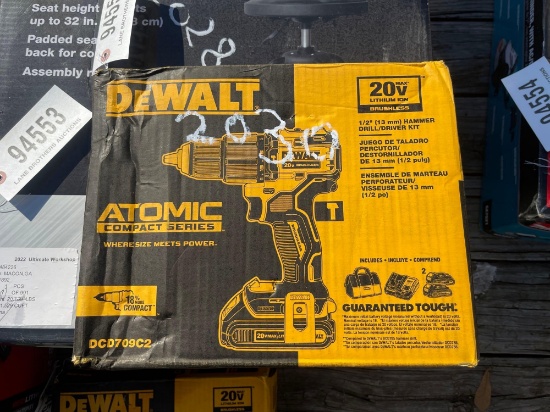 2030 - DEWALT 20 VOLT DRILL / HAMMER