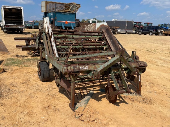 1040 - 2 - ROW PEANUT PLOW