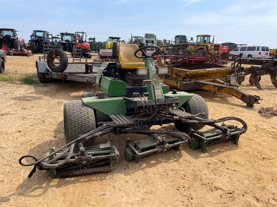 1077 - JOHN DEERE 3235B 8' CUT REEL MOWER