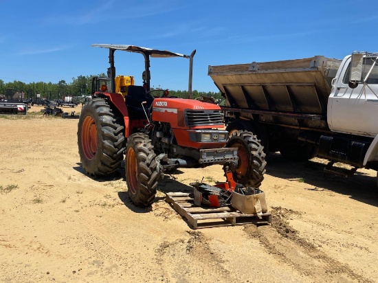 1140 - KUBOTA M6800 4WD TRACTOR
