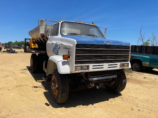 1143 - 1985 CHEVROLET KODIAK C-70 SPREADER TRUCK