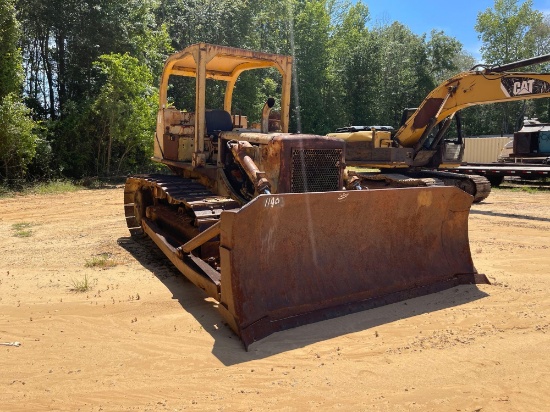 1190 - INTERNATIONAL BULLDOZER