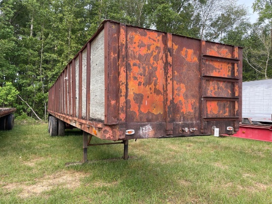 1233 - LUFKIN GRAIN TRAILER 92" X 40'