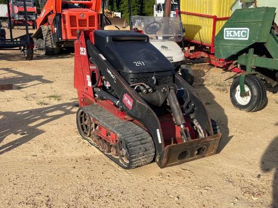 241 - TORO DINGO TX525