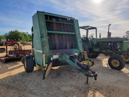 532 - JOHN DEERE BALER