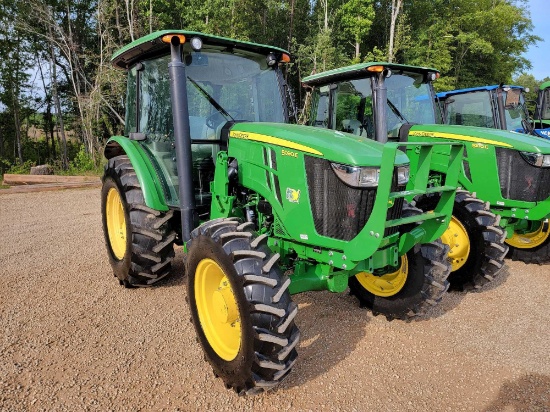 689 - JOHN DEERE 5090E 4WD CAB TRACTOR
