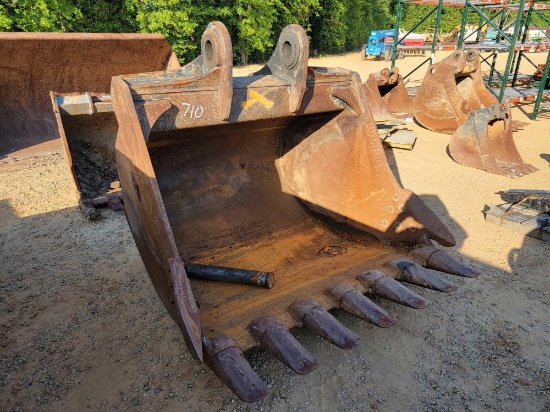 710 - PEMBERTON 72" EXCAVATOR BUCKET