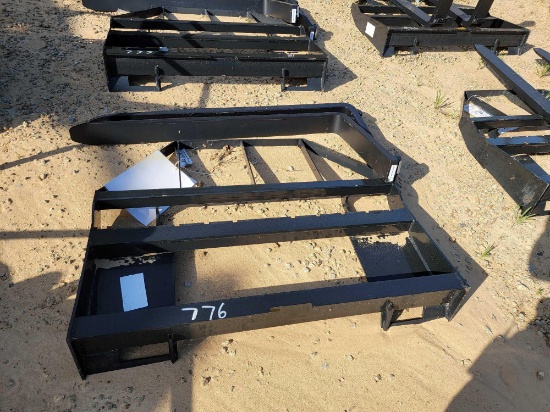 776 - ABSOLUTE - NEW - SKID STEER 48" PALLET FORKS